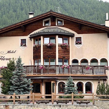 Hotel Flora Livigno Exteriér fotografie
